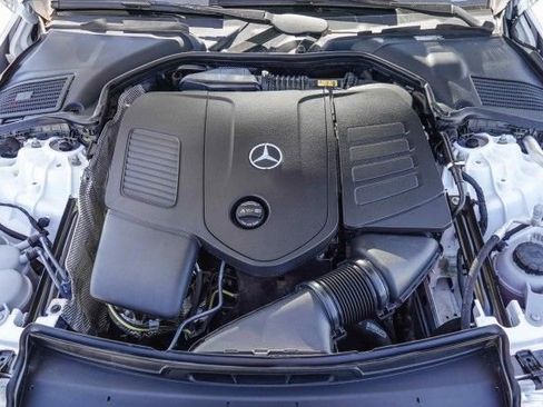 Used 2025 Mercedes-Benz C 300 Sedan image 27