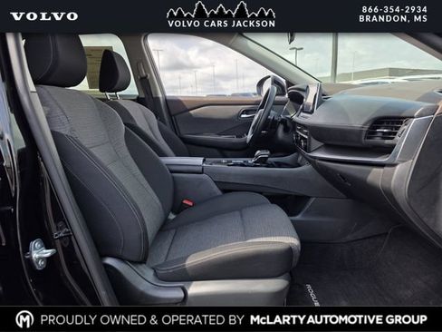 Used 2023 Nissan Rogue SV FWD image 25