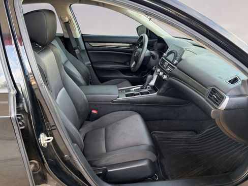 Used 2019 Honda Accord LX image 15