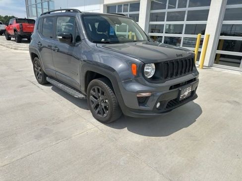 Used 2023 Jeep Renegade Altitude w/ Convenience Group I AWD/4WD image 1