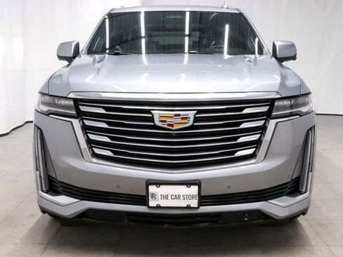 Used 2024 Cadillac Escalade Premium Luxury Platinum image 2