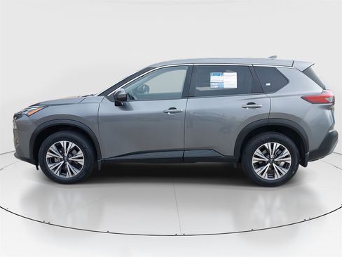Used 2023 Nissan Rogue SV image 8
