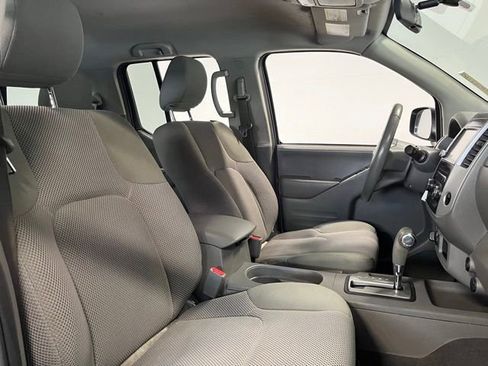 Used 2019 Nissan Frontier SV AWD/4WD image 10