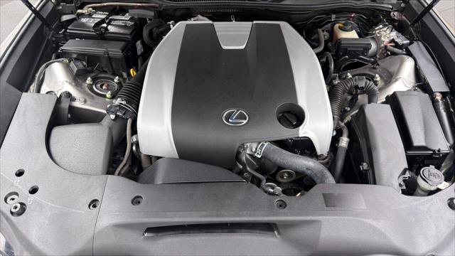 Used 2015 Lexus RC 350 w/ Luxury Package RWD image 33