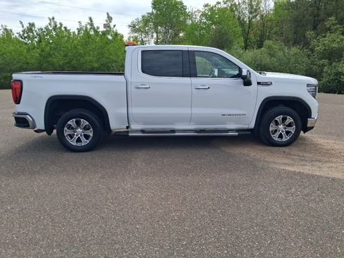 Used 2023 GMC Sierra 1500 SLT w/ SLT Convenience Package AWD/4WD image 9