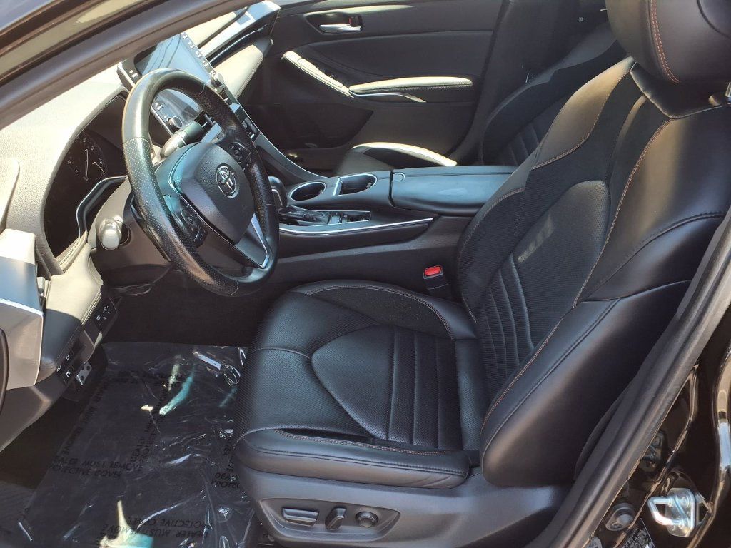 Used 2021 Toyota Avalon XSE FWD image 15