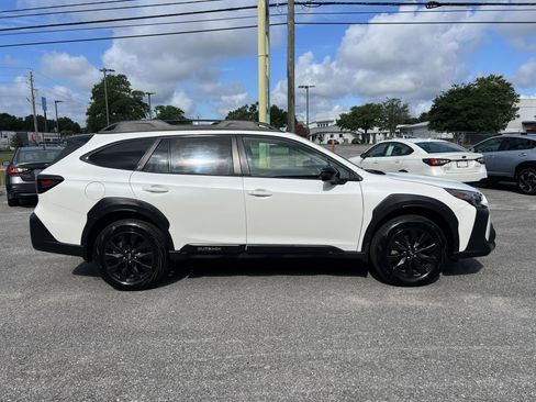 Used 2023 Subaru Outback Onyx Edition AWD/4WD image 5