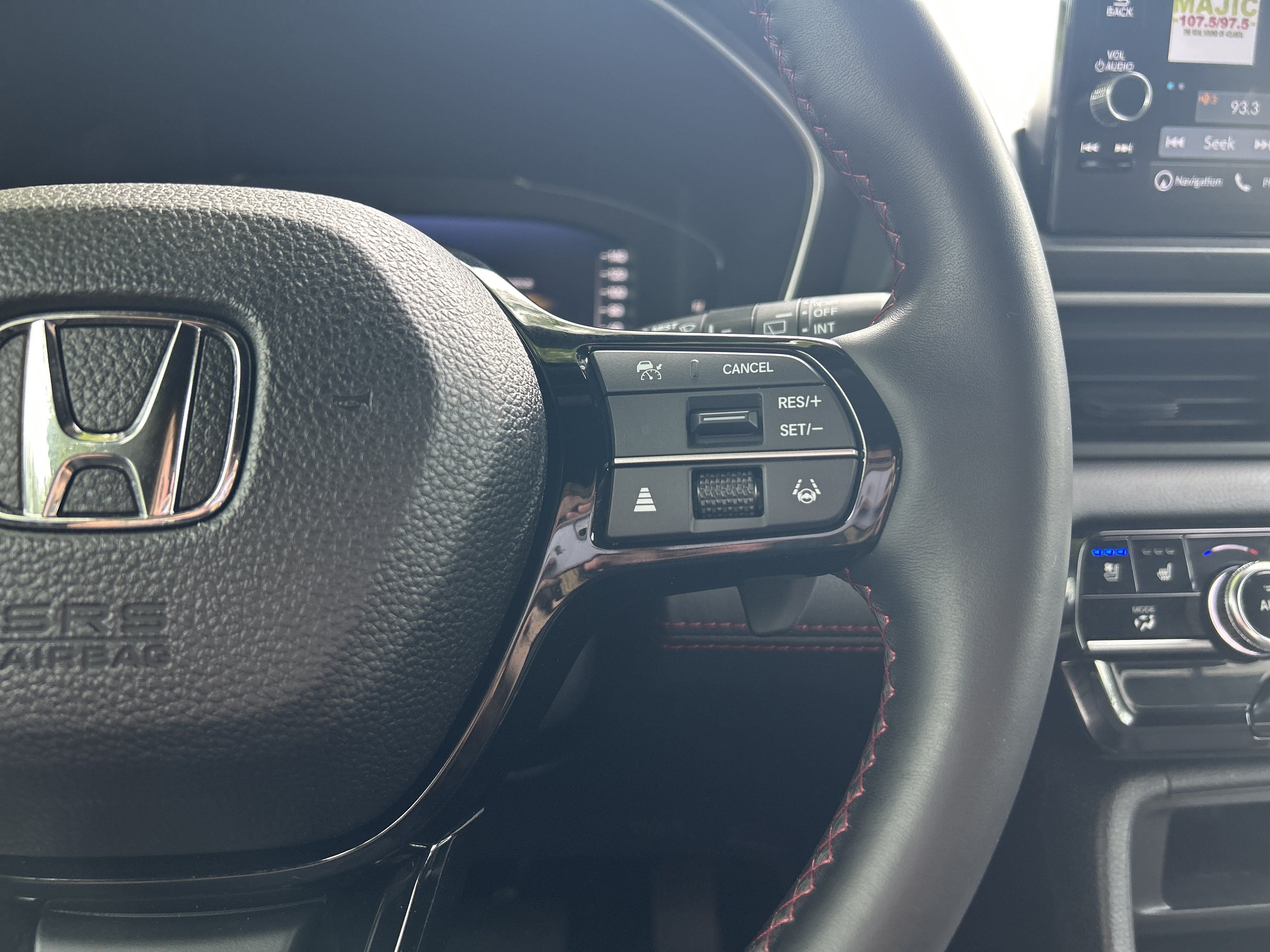 Certified 2025 Honda Pilot Black Edition image 19