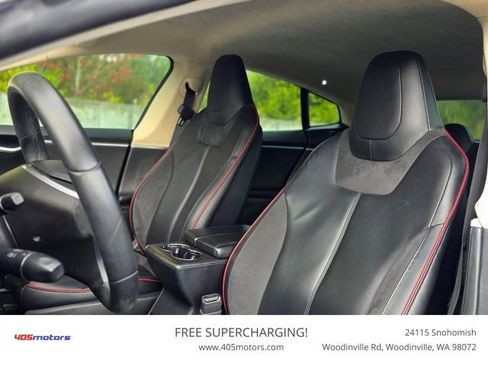 Used 2013 Tesla Model S Performance image 27