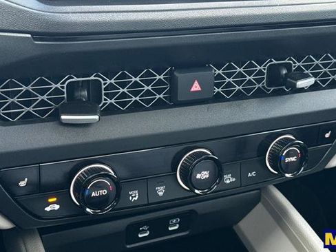 Used 2023 Honda Accord EX image 21