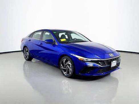 Used 2024 Hyundai Elantra Limited FWD image 8