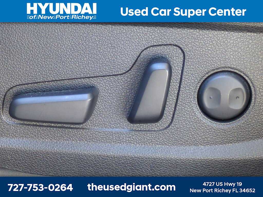 Certified 2022 Hyundai Palisade SEL w/ 8P Bench Seat Package FWD image 23