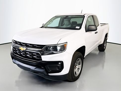 Used 2022 Chevrolet Colorado W/T RWD image 4