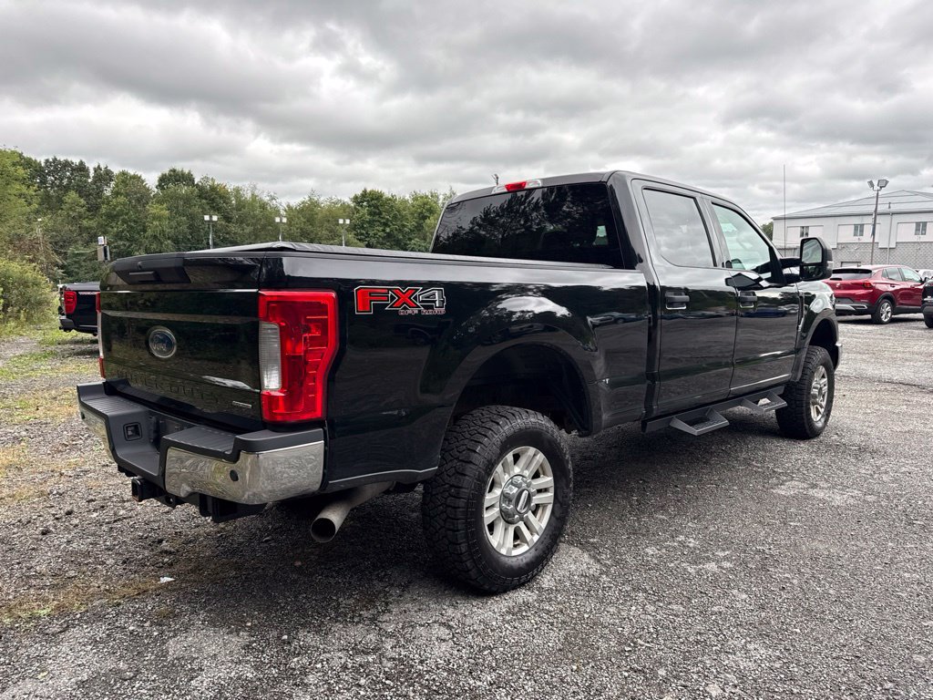 Used 2017 Ford F250 XLT w/ XLT Value Package AWD/4WD image 7