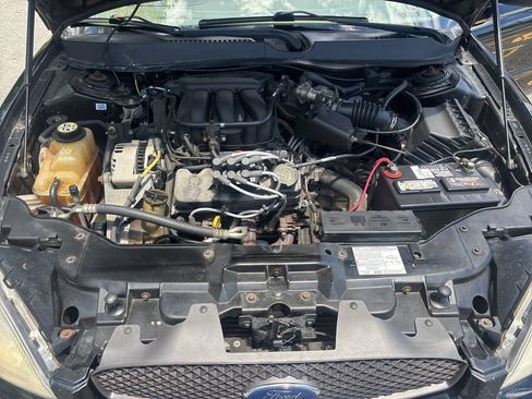 Used 2006 Ford Taurus SE FWD image 30