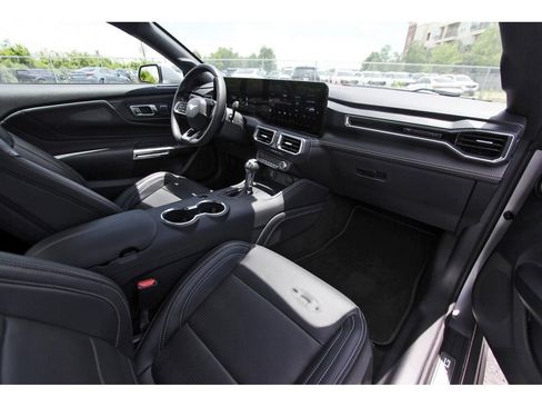 Used 2024 Ford Mustang GT Premium RWD image 11