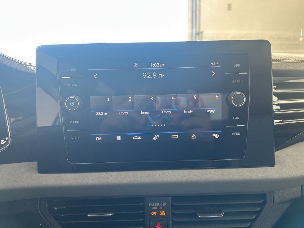 New 2026 Volkswagen Jetta SE FWD image 17