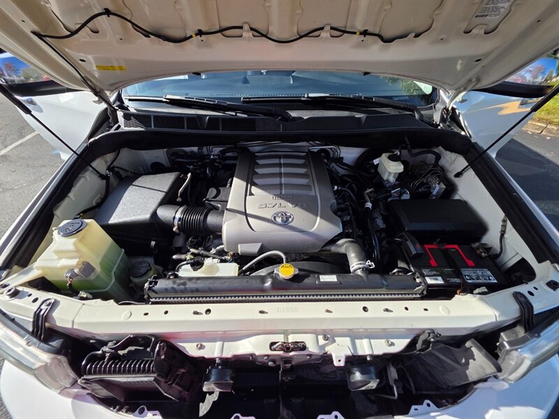 Used 2008 Toyota Sequoia Limited AWD/4WD image 31