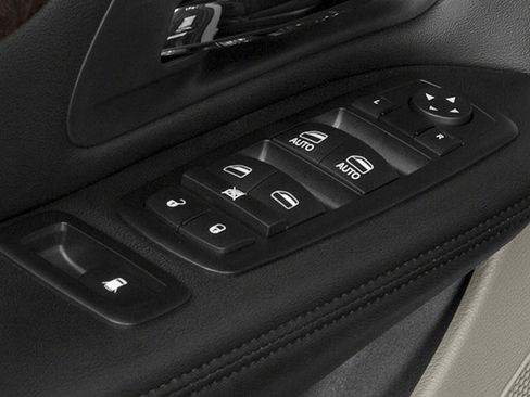 Used 2014 Dodge Grand Caravan SXT FWD image 20
