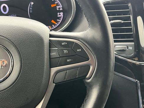 Used 2020 Jeep Grand Cherokee Limited image 29