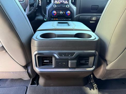 Used 2020 GMC Sierra 1500 SLT w/ SLT Premium Plus Package AWD/4WD image 31