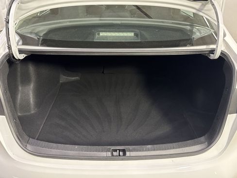 Used 2023 Toyota Corolla LE FWD image 29