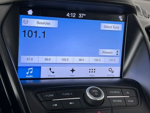 Used 2017 Ford Escape SE w/ Equipment Group 201A image 26