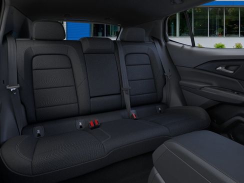 New 2026 Chevrolet Equinox EV LT image 17