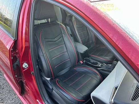 Used 2022 Toyota Corolla LE image 15