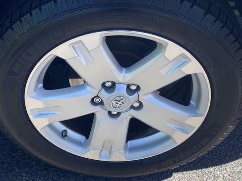 Used 2006 Toyota RAV4 Sport AWD/4WD image 8