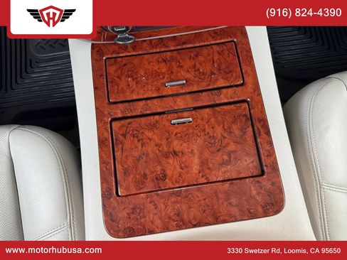 Used 2013 Chevrolet Tahoe LTZ AWD/4WD image 36