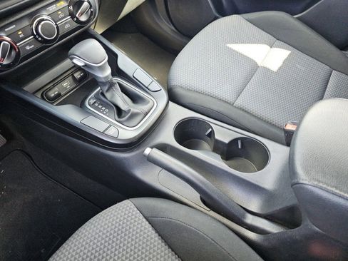 Used 2023 Kia Soul LX w/ Option Group 015 FWD image 31