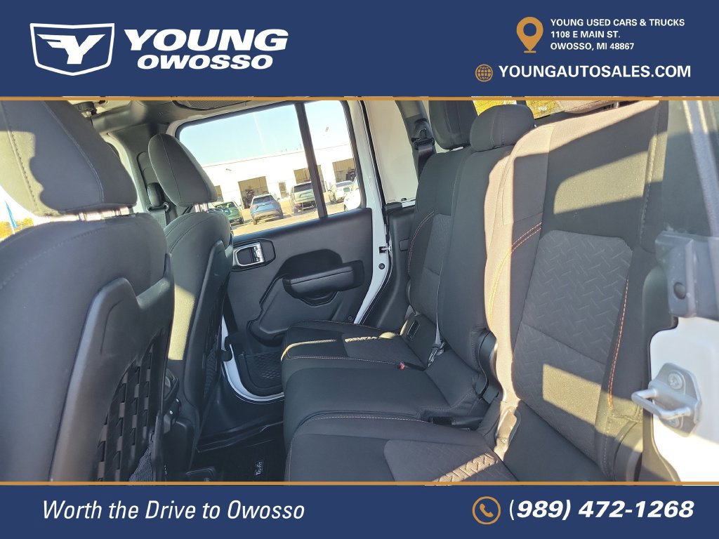 Used 2022 Jeep Gladiator Mojave AWD/4WD image 30