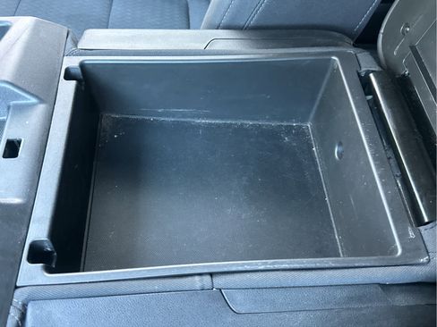 Used 2024 Chevrolet Silverado 2500 LT image 43