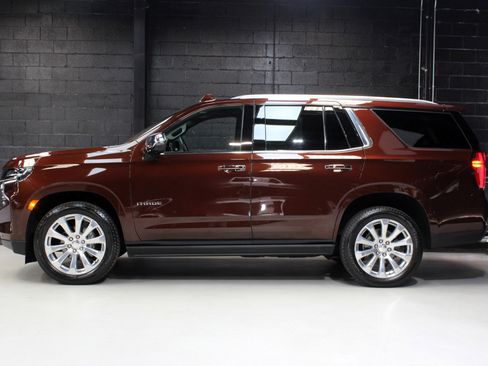 Used 2023 Chevrolet Tahoe Premier image 3
