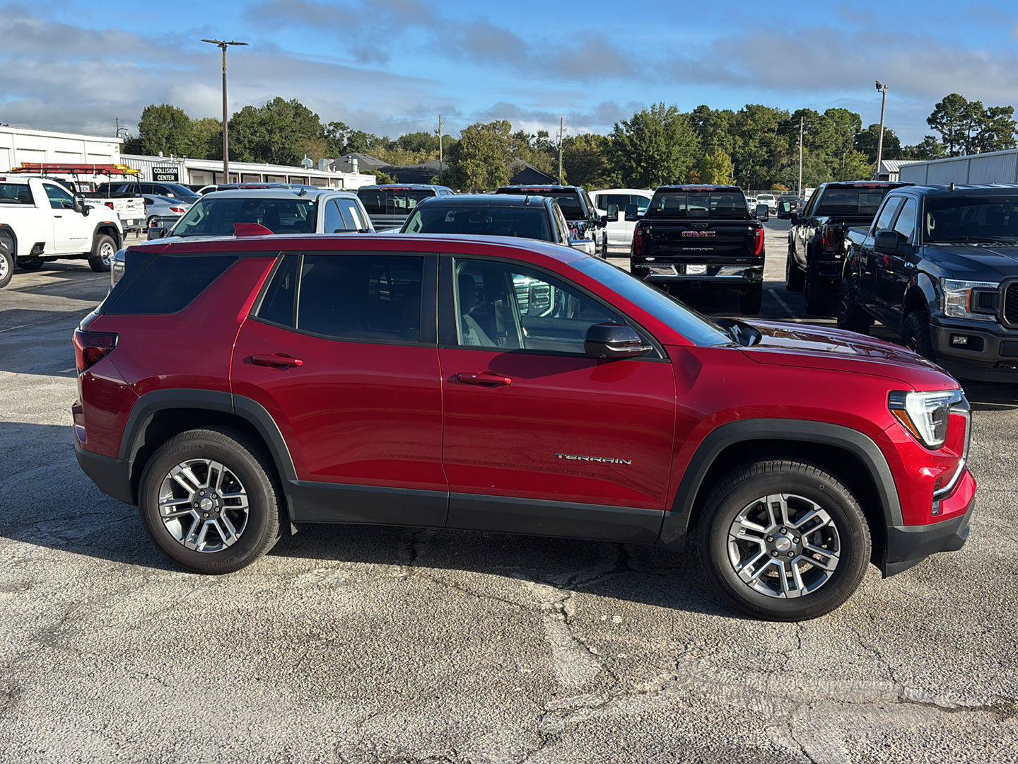 Used 2026 GMC Terrain Elevation w/ Technology Package II FWD image 8