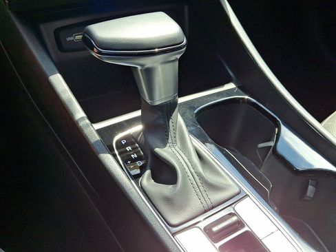 Used 2024 Hyundai Santa Cruz Limited image 15