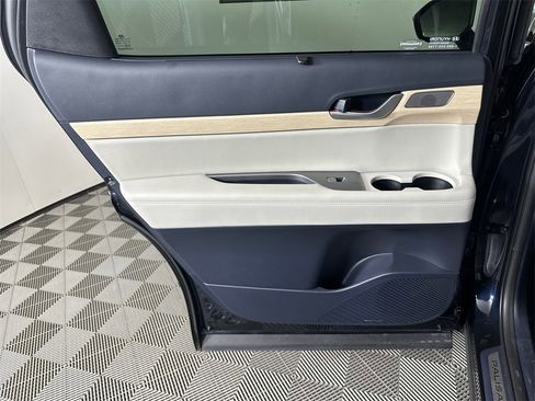 Used 2024 Hyundai Palisade Limited image 22