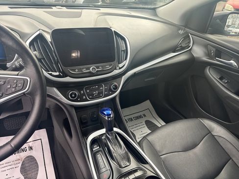 Used 2017 Chevrolet Volt LT w/ Comfort Package image 26