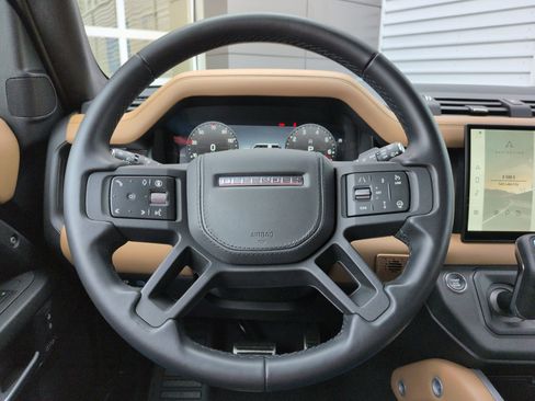Used 2025 Land Rover Defender 130 X image 15
