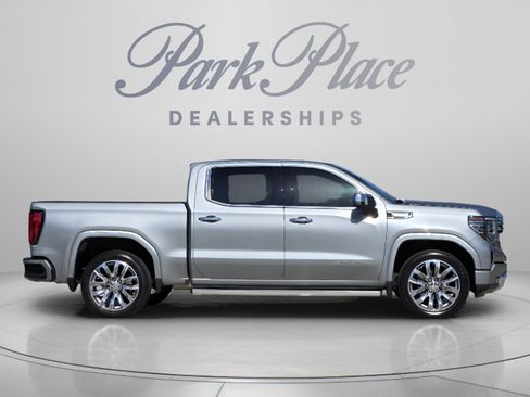 Used 2024 GMC Sierra 1500 Denali w/ Denali Reserve Package AWD/4WD image 6