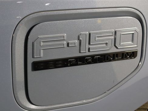 Used 2023 Ford F150 Lightning Platinum AWD/4WD image 44