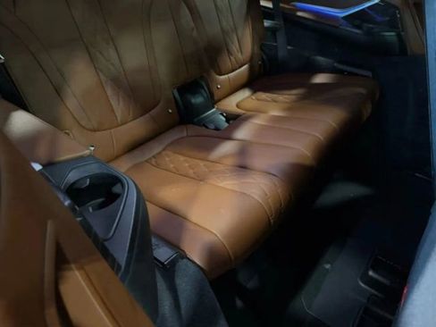 Used 2019 BMW X7 xDrive50i w/ Dynamic Handling Package image 32