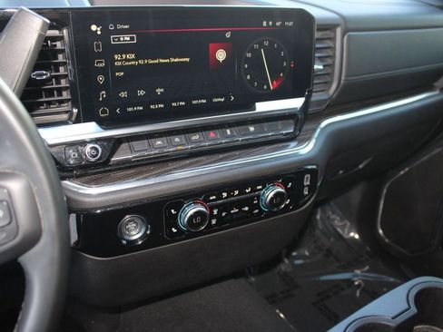 Used 2024 GMC Sierra 1500 Elevation image 19