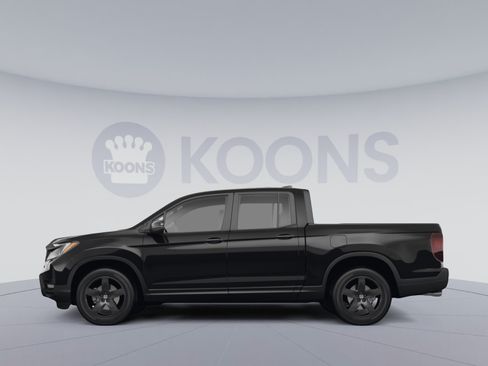 Used 2023 Honda Ridgeline Black Edition image 2