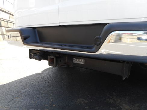 Used 2017 Chevrolet Express 3500 LT w/ LT Preferred Equipment Group image 9