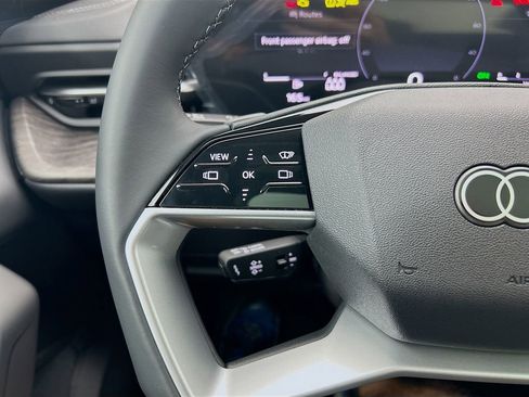 Used 2025 Audi Q5 Premium Plus image 12