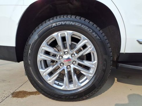 Used 2024 GMC Yukon SLT RWD image 19