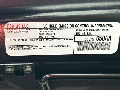 Used 2025 Jeep Wrangler Sahara 4xe image 28