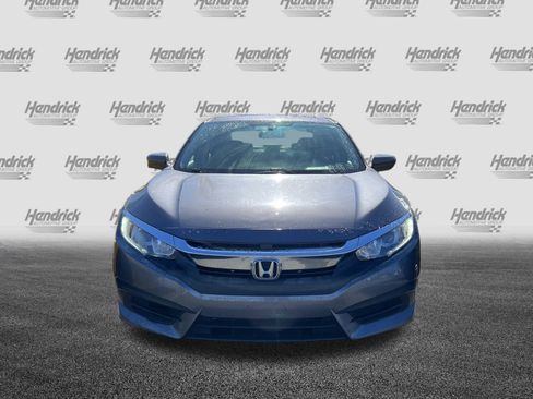 Used 2018 Honda Civic EX image 3